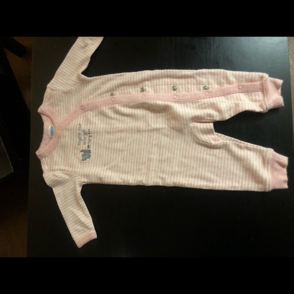 Baby girl kitten sleeper like new !! - Picture 1 of 2